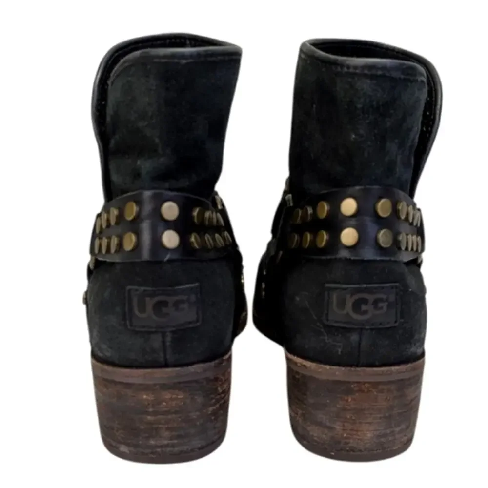 UGG Darling Suede Harness Boots GUC $189 Size 6.5  S3770